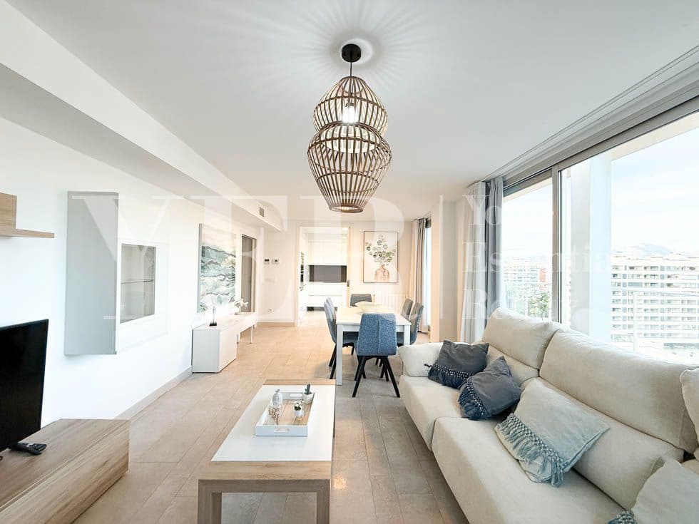 3 bedroom Beach Apartment for rent in Alicante / Alacant city with pool - € 3,200 (Ref: 9438723)