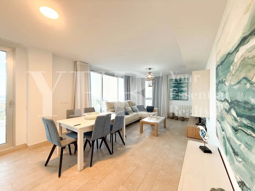 3 bedroom Beach Apartment for rent in Alicante / Alacant city with pool - € 3,200 (Ref: 9438723)