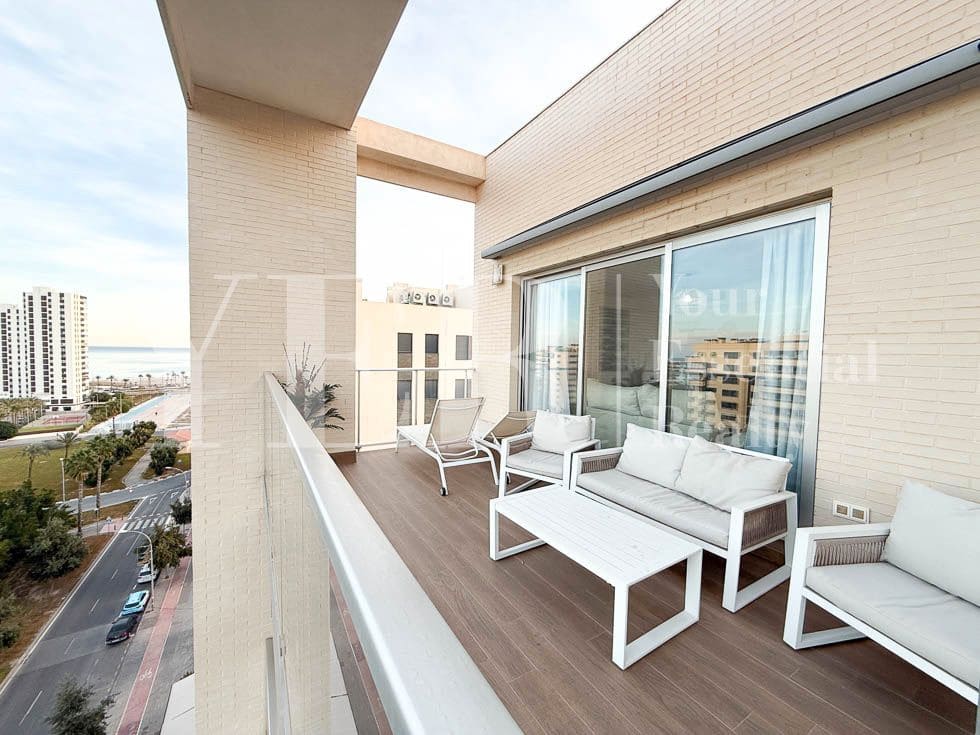 3 bedroom Beach Apartment for rent in Alicante / Alacant city with pool - € 3,200 (Ref: 9438723)