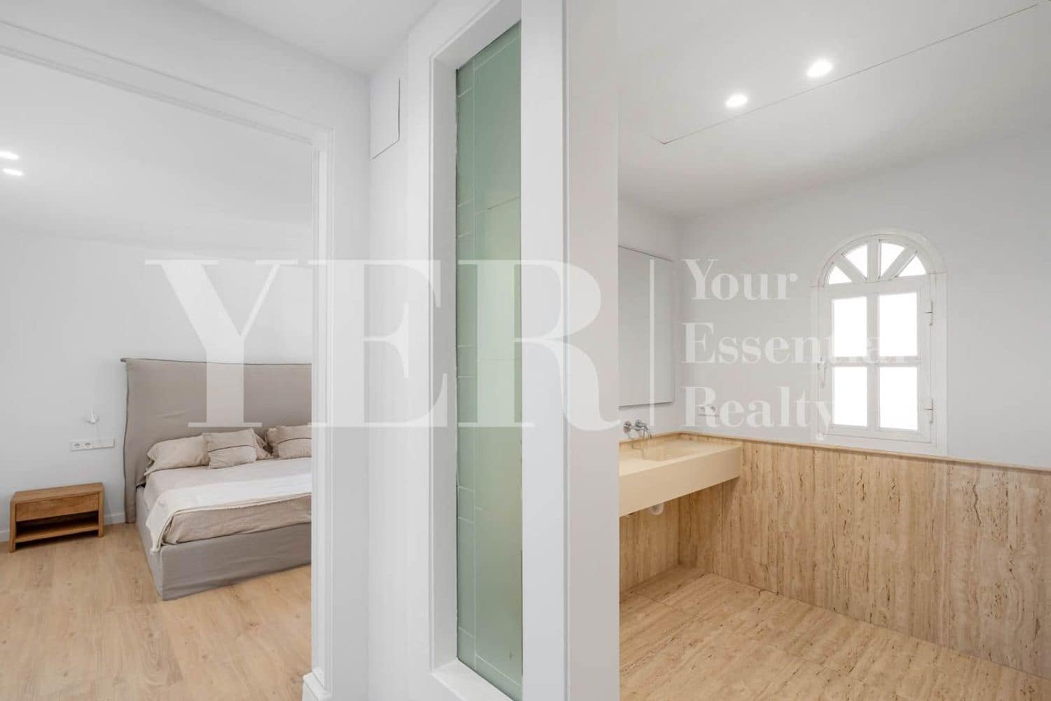 6 bedroom Villa for rent in Sedavi with pool garage - € 15,000 (Ref: 9562561)