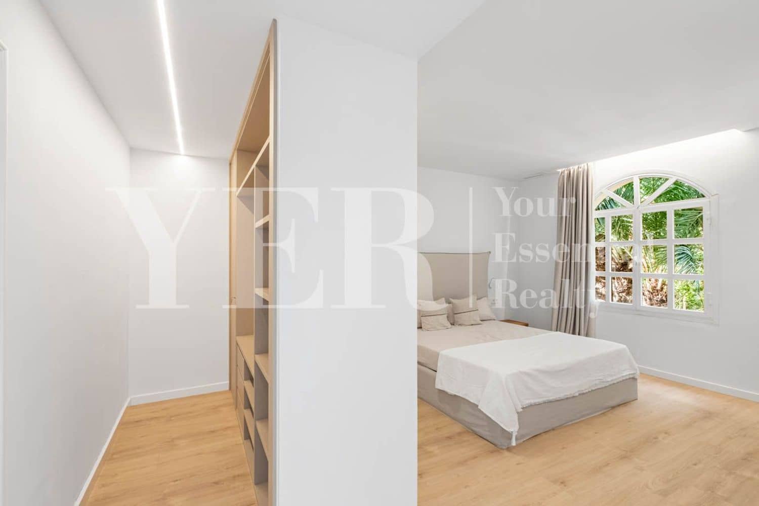 6 bedroom Villa for rent in Sedavi with pool garage - € 15,000 (Ref: 9562561)