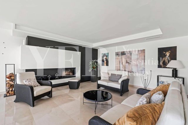 4 slaapkamer Villa te koop in Altea met zwembad garage - € 1.620.000 (Ref: 9562562)