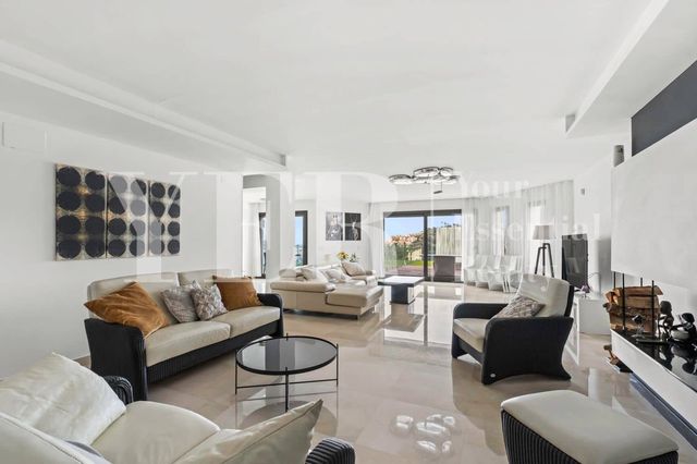 4 slaapkamer Villa te koop in Altea met zwembad garage - € 1.620.000 (Ref: 9562562)