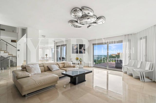 4 slaapkamer Villa te koop in Altea met zwembad garage - € 1.620.000 (Ref: 9562562)
