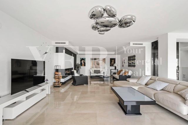 4 slaapkamer Villa te koop in Altea met zwembad garage - € 1.620.000 (Ref: 9562562)