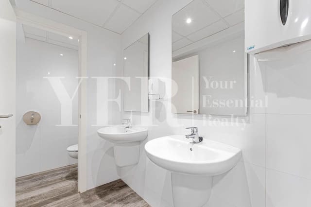 Erhverv til leje i Ensanche - Diputacion, Alicante by - € 3.200 (Ref: 9562565)