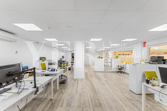 Erhverv til leje i Ensanche - Diputacion, Alicante by - € 3.200 (Ref: 9562565)