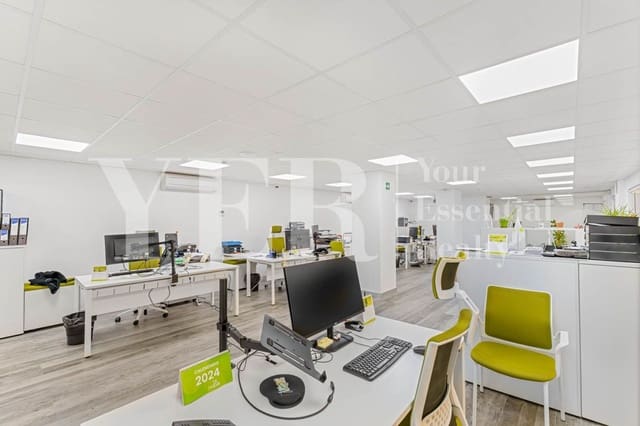 Erhverv til leje i Ensanche - Diputacion, Alicante by - € 3.200 (Ref: 9562565)