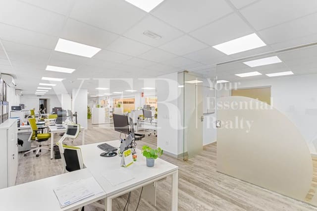 Erhverv til leje i Ensanche - Diputacion, Alicante by - € 3.200 (Ref: 9562565)