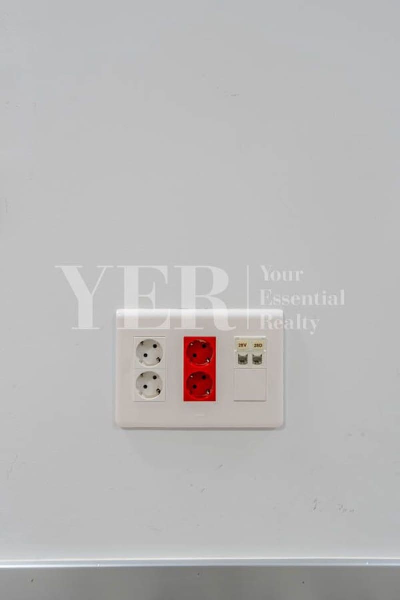 Erhverv til leje i Alicante by - € 3.200 (Ref: 9562565)