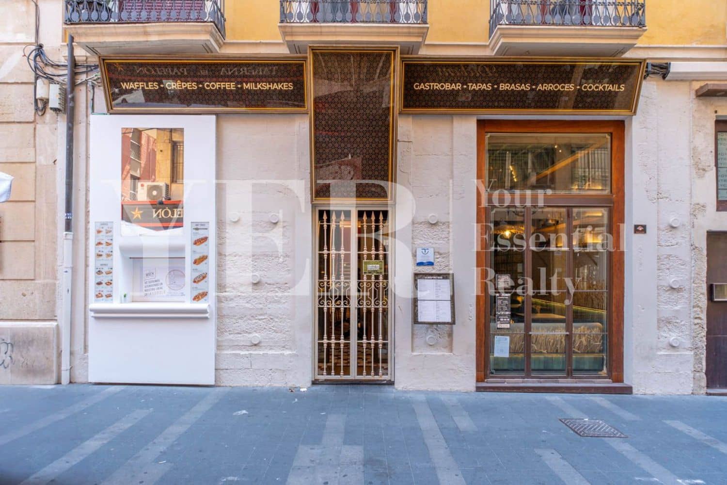Commercieel te koop in Alicante stad - € 1.650.000 (Ref: 9562566)
