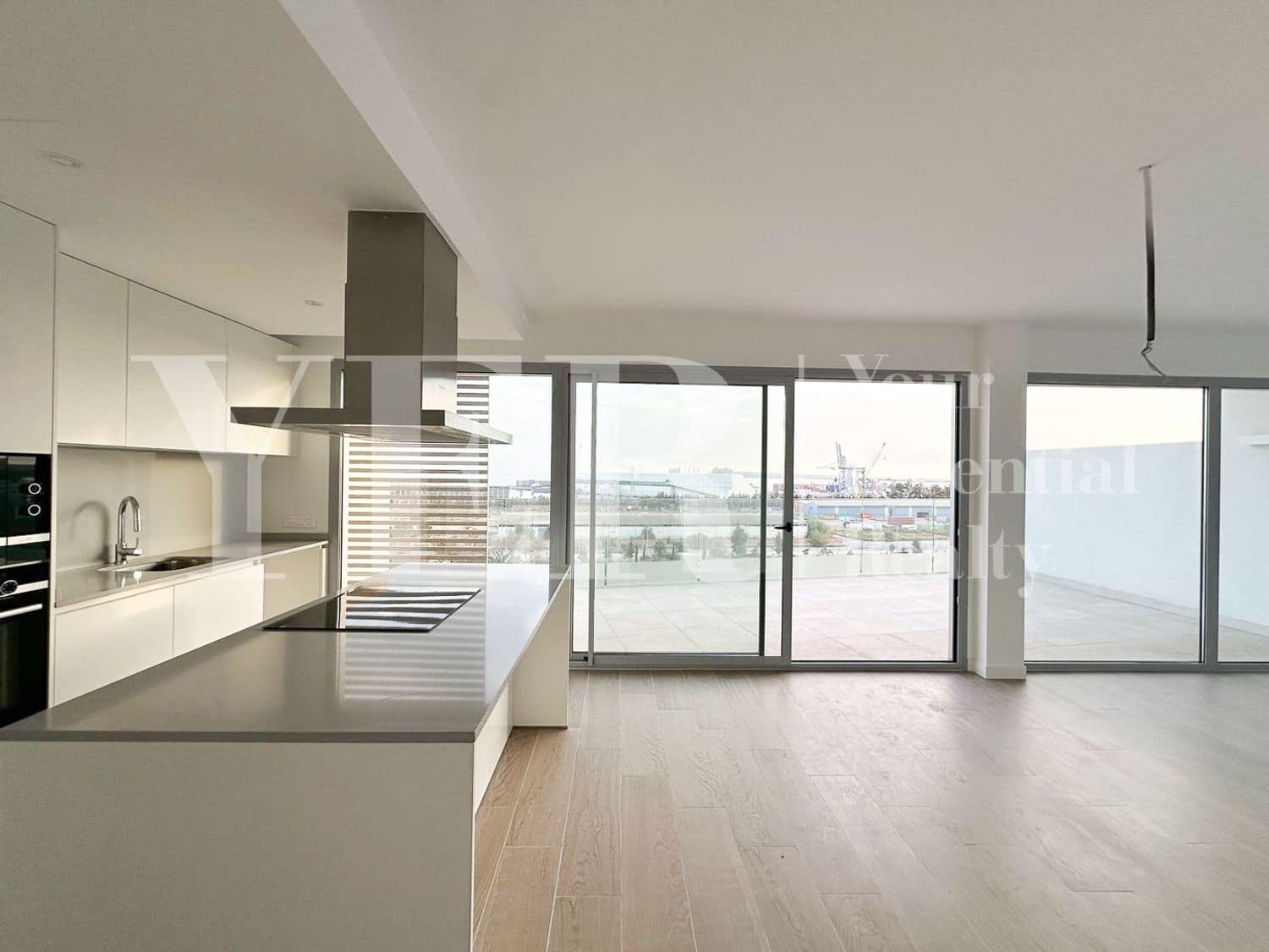 3 soveværelse Lejlighed til salg i Alicante by med swimmingpool garage - € 650.000 (Ref: 9562570)