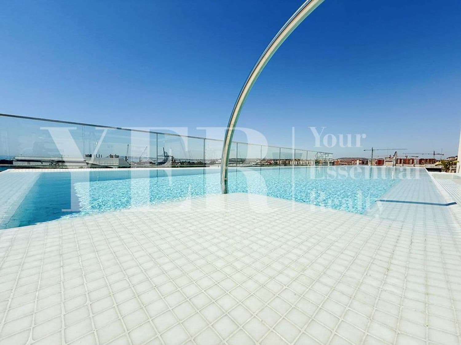 3 soveværelse Lejlighed til salg i Alicante by med swimmingpool garage - € 650.000 (Ref: 9562570)