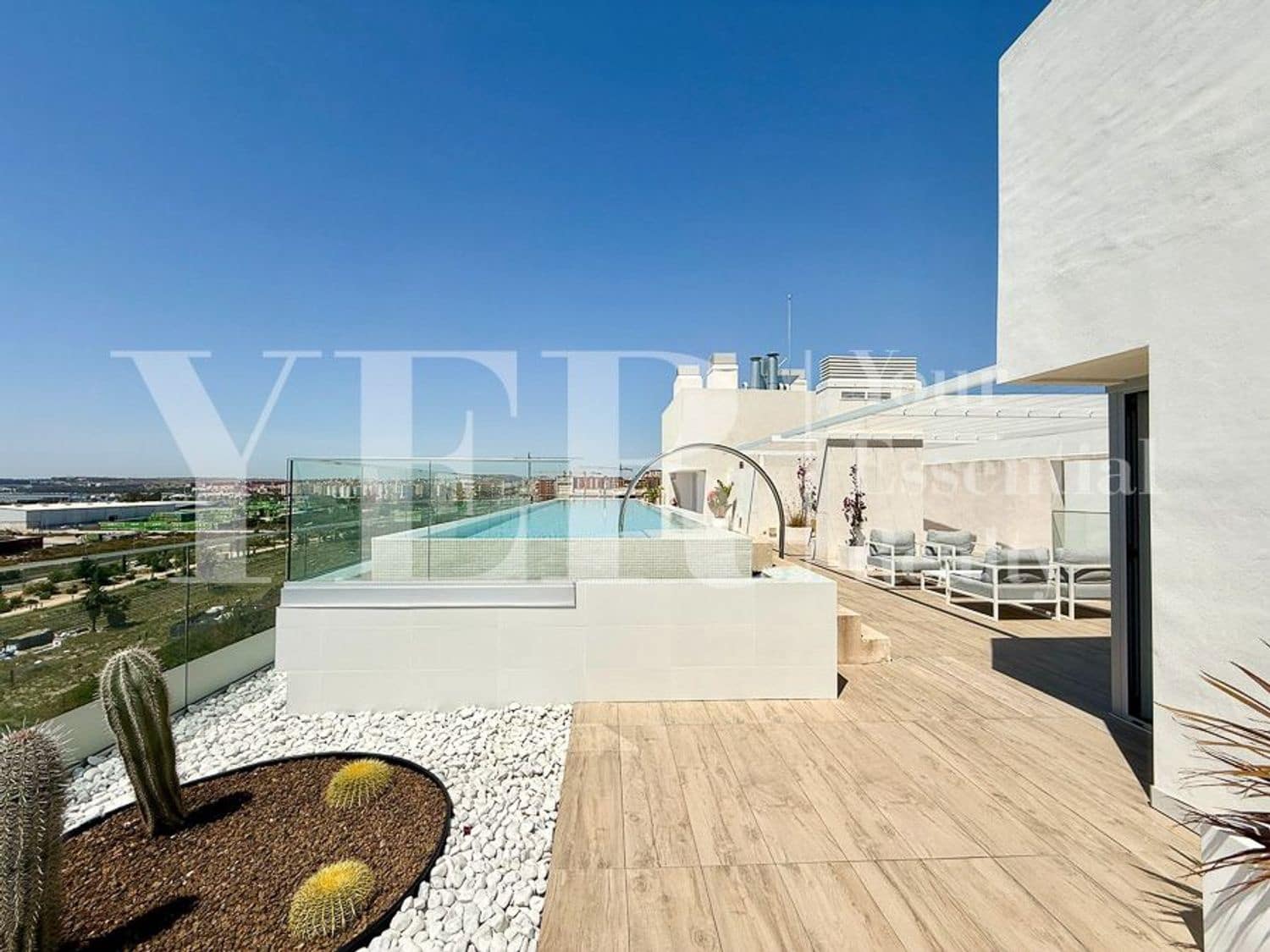 3 soveværelse Lejlighed til salg i Alicante by med swimmingpool garage - € 650.000 (Ref: 9562570)