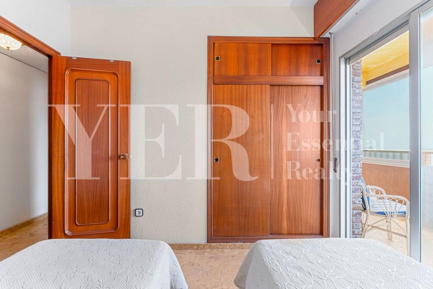 3 chambre Appartement à vendre à Playa de San Juan avec garage - 395 000 € (Ref: 9562572)