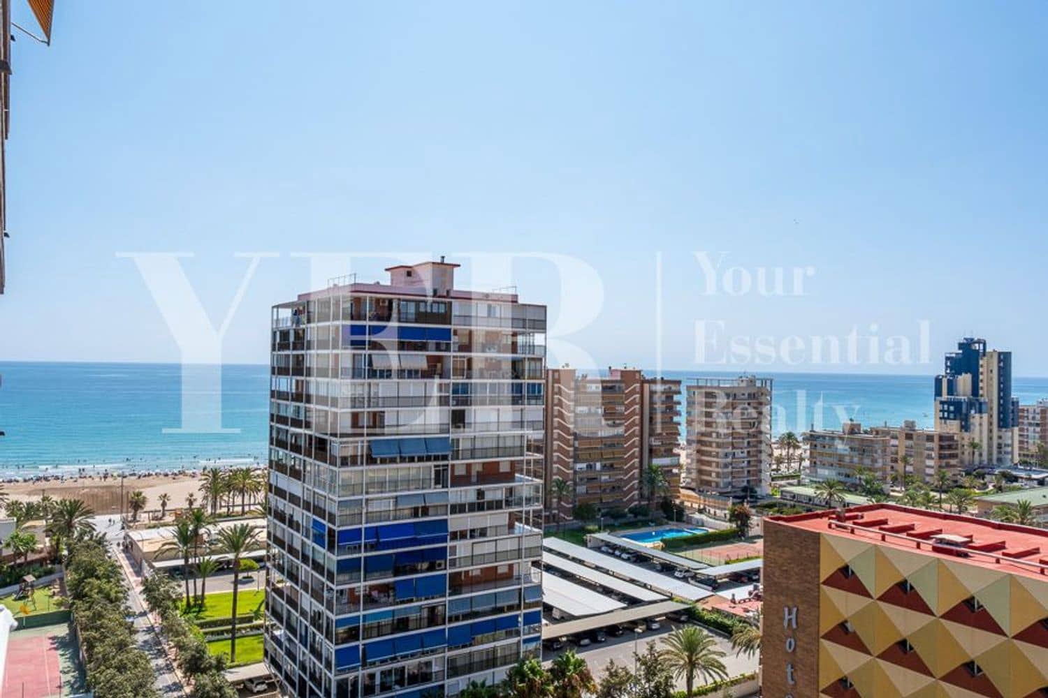3 chambre Appartement à vendre à Playa de San Juan avec garage - 395 000 € (Ref: 9562572)