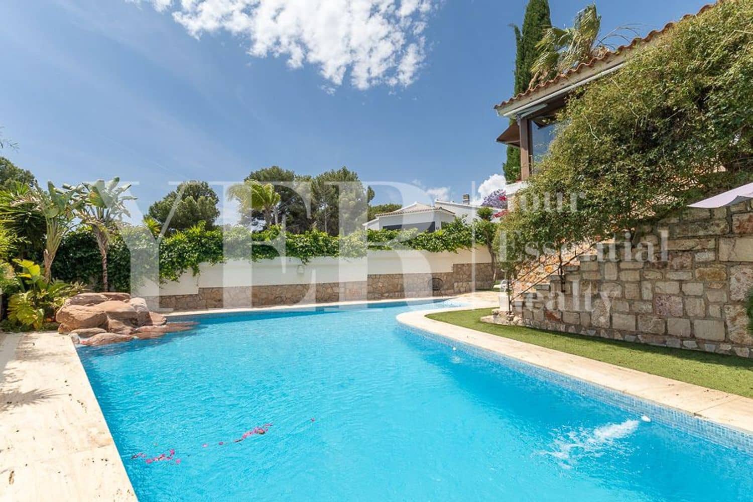 6 makuuhuone Huvila myytävänä paikassa La Nucia mukana uima-altaan 
autotalli - 840 000 € (Ref: 9562573)