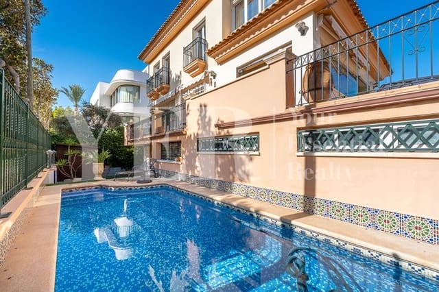 5 makuuhuone Huvila myytävänä paikassa Alicante Golf, Alicante kaupunki mukana uima-altaan 
autotalli - 1 150 000 € (Ref: 9562575)