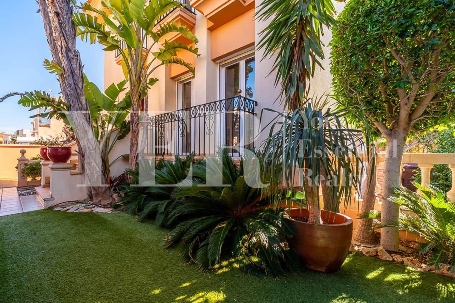 5 sypialnia Willa na sprzedaż w Miasto Alicante / Alacant z basenem garażem - 1 150 000 € (Ref: 9562575)