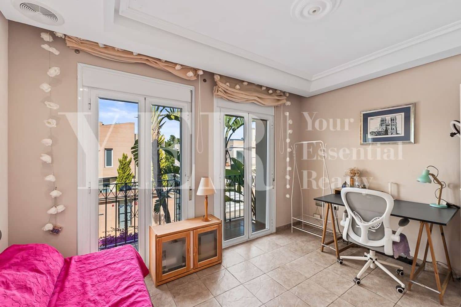 5 sypialnia Willa na sprzedaż w Miasto Alicante / Alacant z basenem garażem - 1 150 000 € (Ref: 9562575)