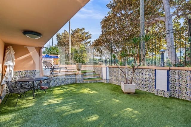 5 makuuhuone Huvila myytävänä paikassa Alicante Golf, Alicante kaupunki mukana uima-altaan 
autotalli - 1 150 000 € (Ref: 9562575)