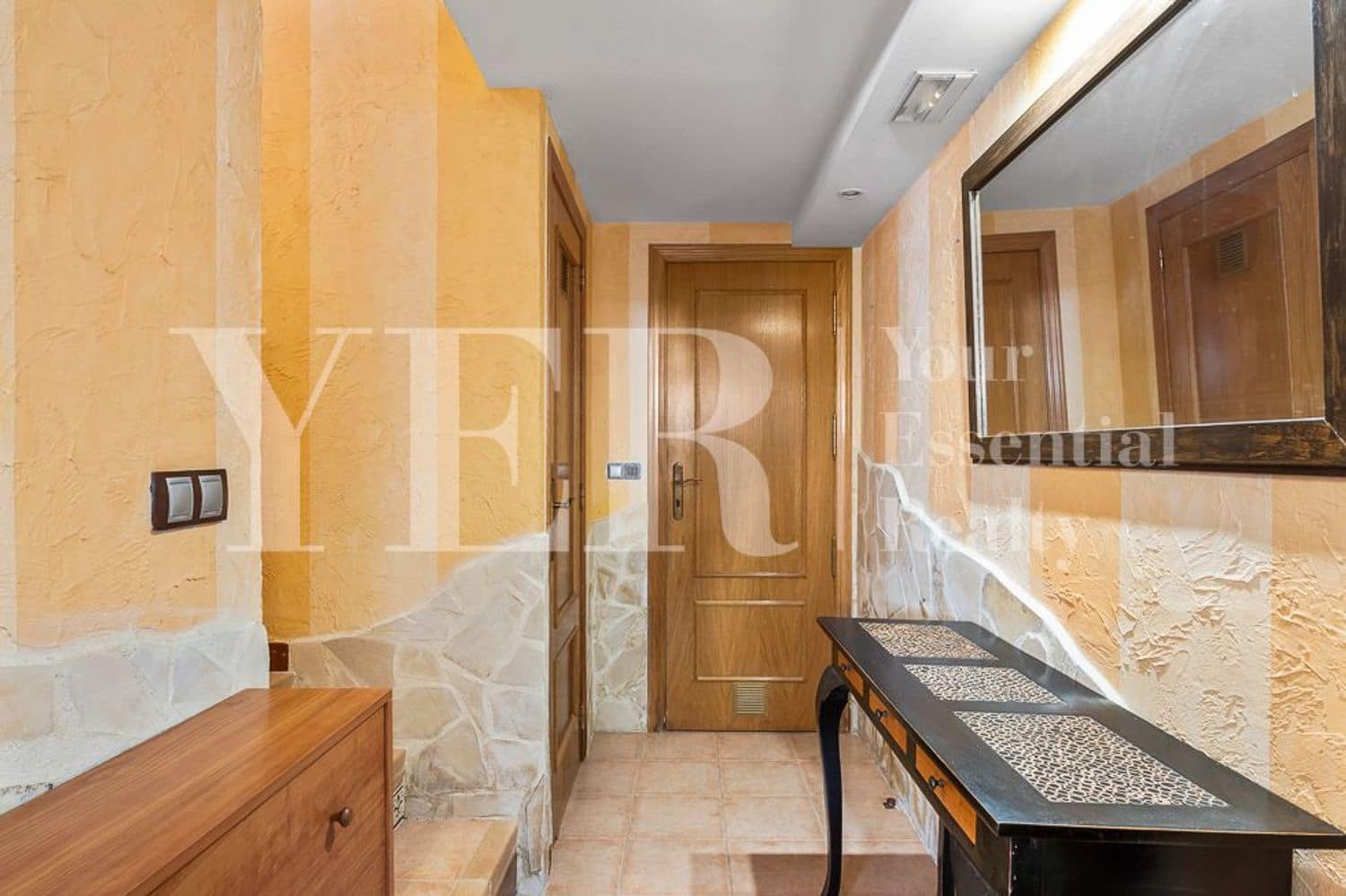 5 sypialnia Willa na sprzedaż w Miasto Alicante / Alacant z basenem garażem - 1 150 000 € (Ref: 9562575)