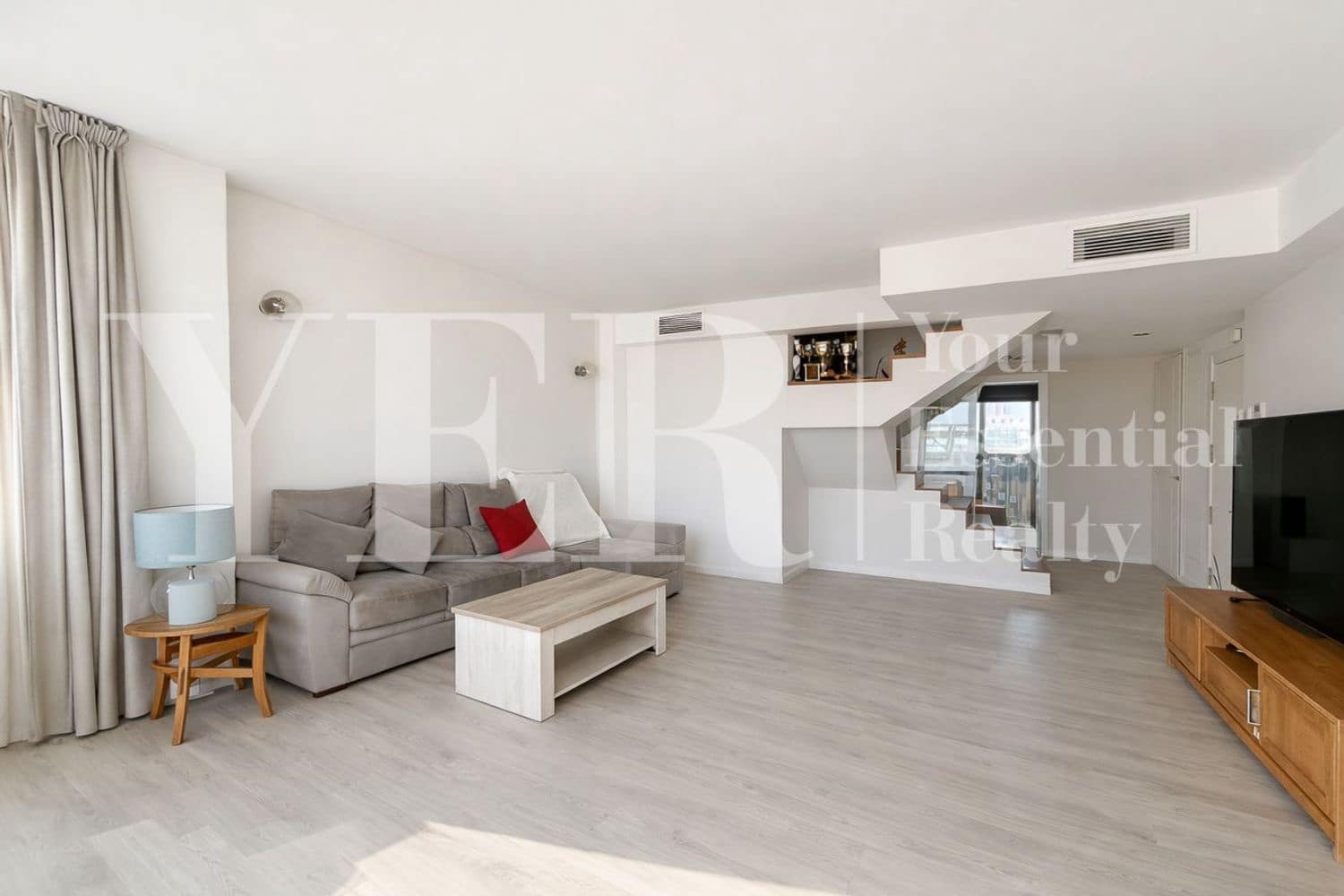 2 makuuhuone Huoneisto myytävänä paikassa Alicante kaupunki mukana uima-altaan 
autotalli - 435 000 € (Ref: 9562576)