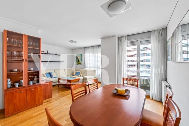 4 soveværelse Lejlighed til salg i Benalúa, Alicante by med garage - € 594.000 (Ref: 9562577)