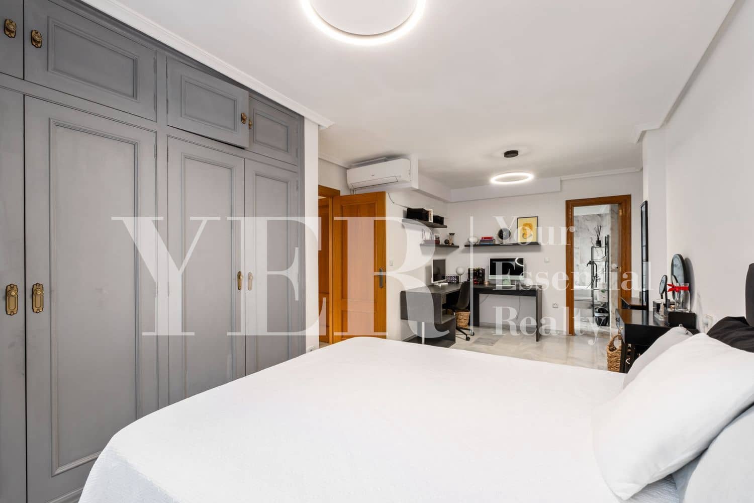 3 makuuhuone Huoneisto myytävänä paikassa Alicante kaupunki mukana 
autotalli - 660 000 € (Ref: 9604489)