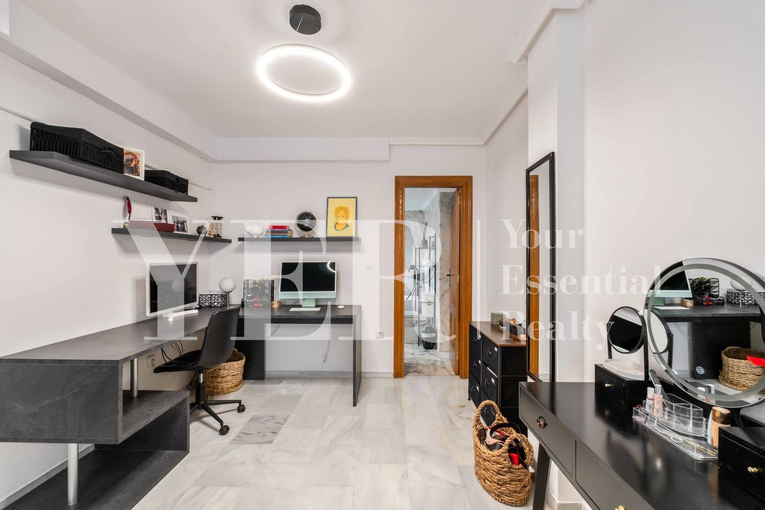 3 makuuhuone Huoneisto myytävänä paikassa Alicante kaupunki mukana 
autotalli - 660 000 € (Ref: 9604489)