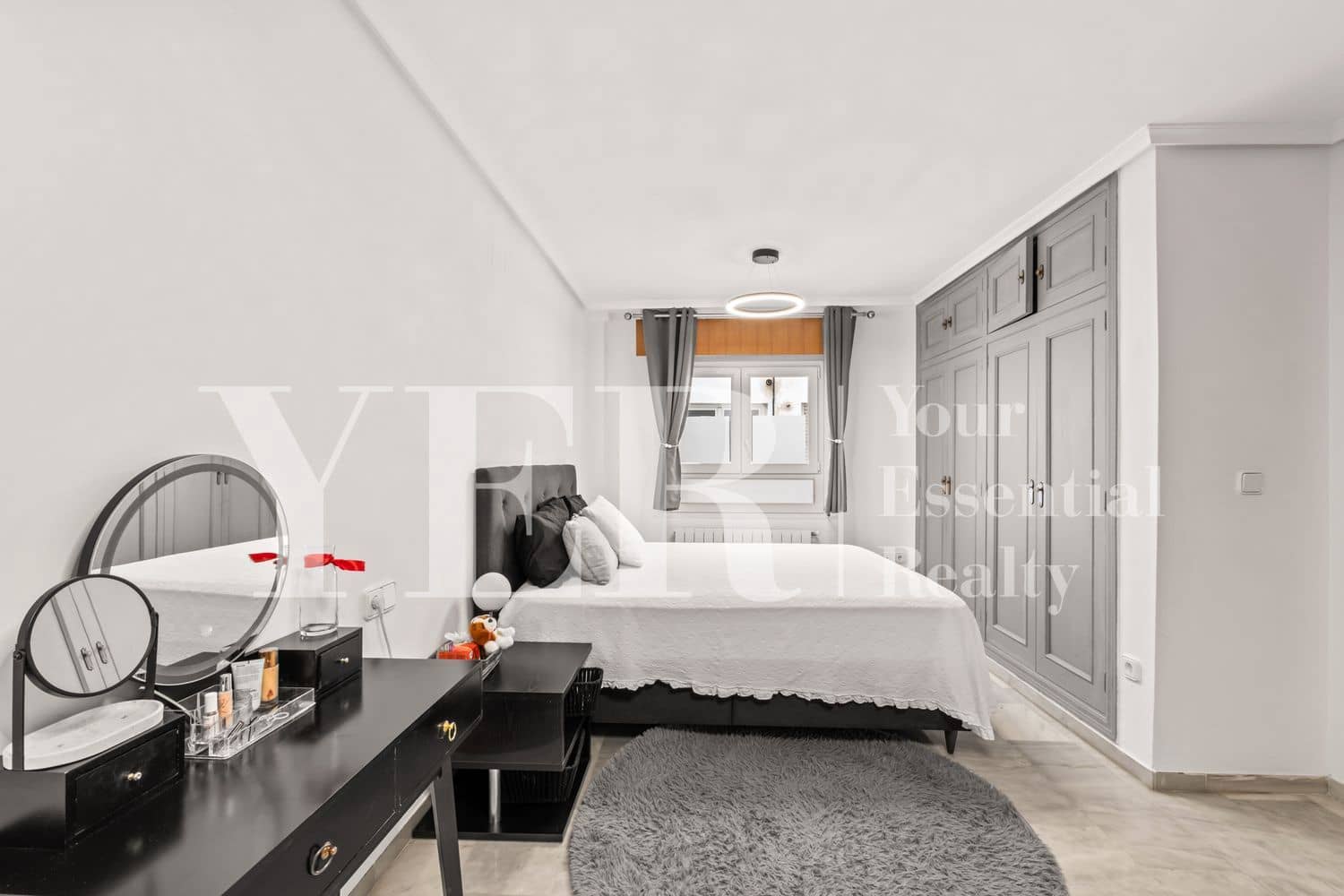 3 makuuhuone Huoneisto myytävänä paikassa Alicante kaupunki mukana 
autotalli - 660 000 € (Ref: 9604489)