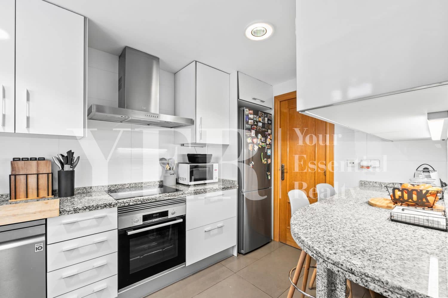 3 makuuhuone Huoneisto myytävänä paikassa Alicante kaupunki mukana 
autotalli - 660 000 € (Ref: 9604489)