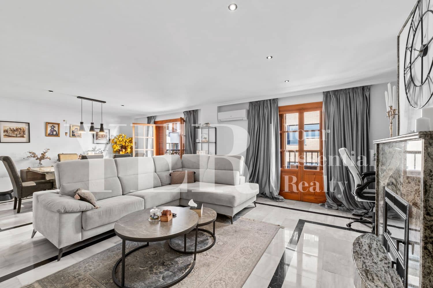 3 makuuhuone Huoneisto myytävänä paikassa Alicante kaupunki mukana 
autotalli - 660 000 € (Ref: 9604489)