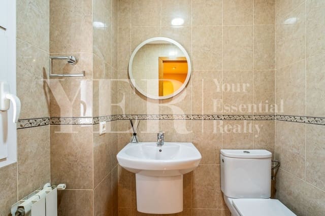 4 makuuhuone Omakotitalo myytävänä paikassa Alicante Golf, Alicante kaupunki mukana uima-altaan 
autotalli - 499 000 € (Ref: 9604490)