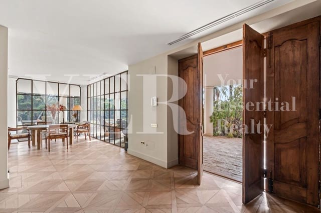 5 soverom Villa til salgs i Centro, Elche / Elx med svømmebasseng garasje - € 7 500 000 (Ref: 9624235)