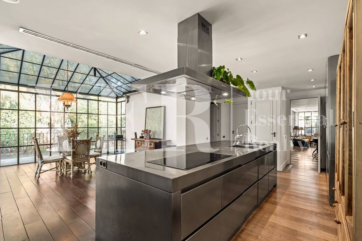 5 soverom Villa til salgs i Elche / Elx med svømmebasseng garasje - € 7 500 000 (Ref: 9624235)