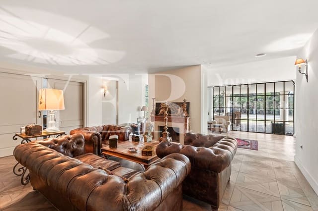 5 soverom Villa til salgs i Centro, Elche / Elx med svømmebasseng garasje - € 7 500 000 (Ref: 9624235)