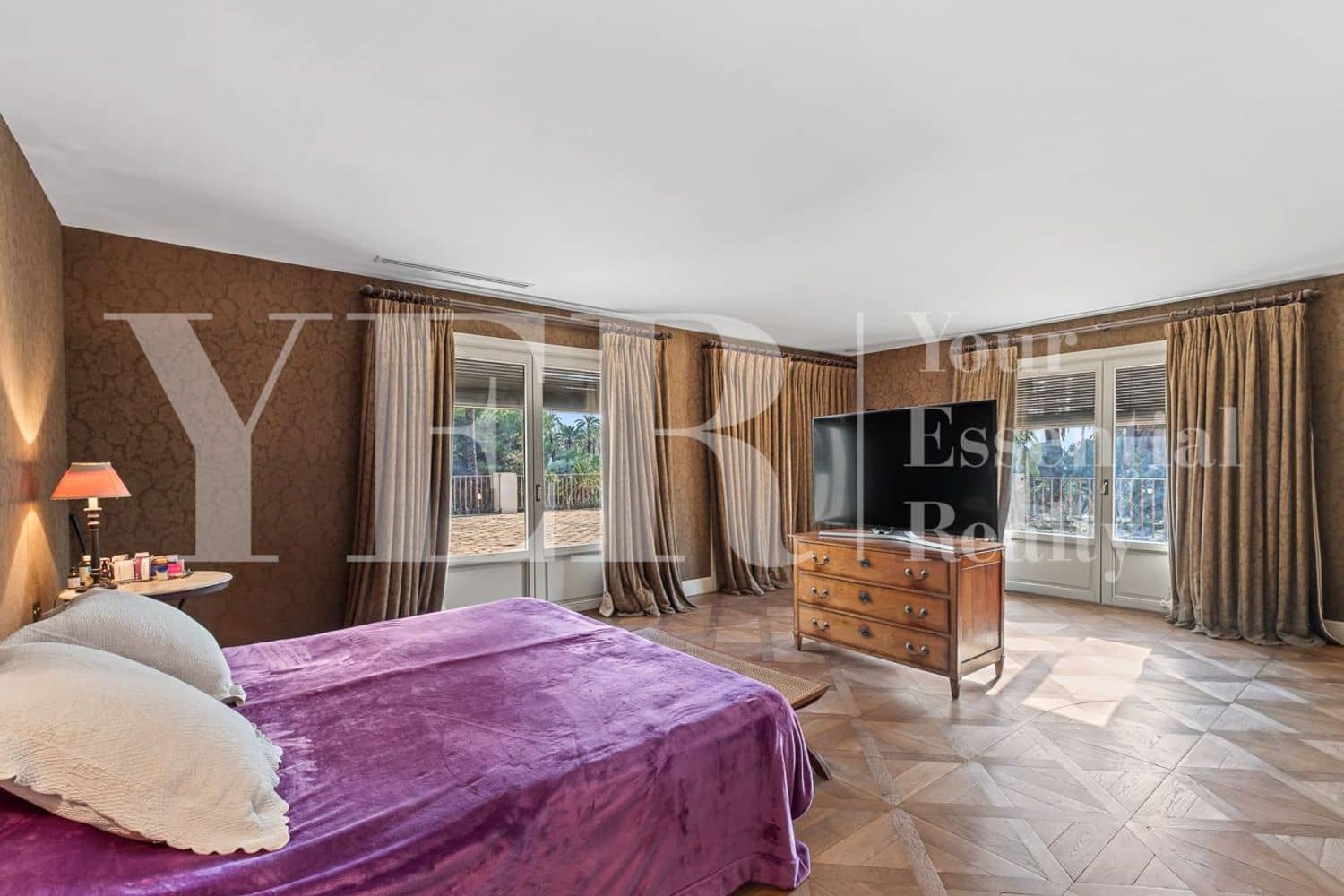 5 soverom Villa til salgs i Elche / Elx med svømmebasseng garasje - € 7 500 000 (Ref: 9624235)