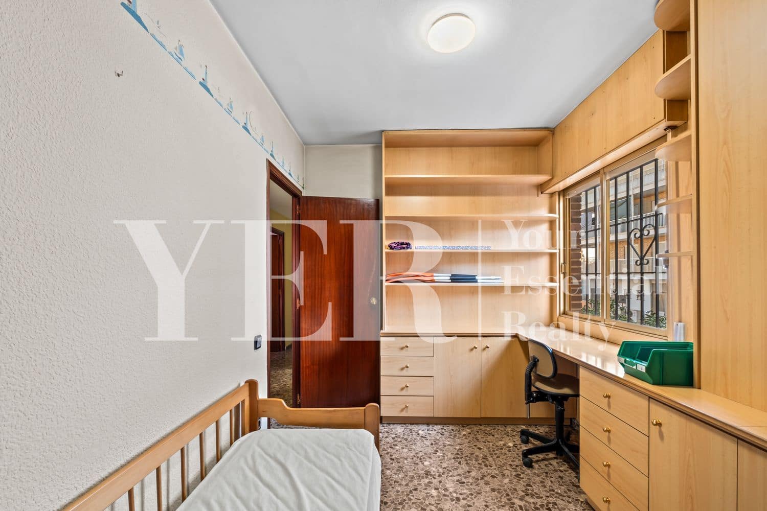 8 makuuhuone Hotelli myytävänä paikassa Alicante kaupunki mukana 
autotalli - 1 800 000 € (Ref: 9694713)