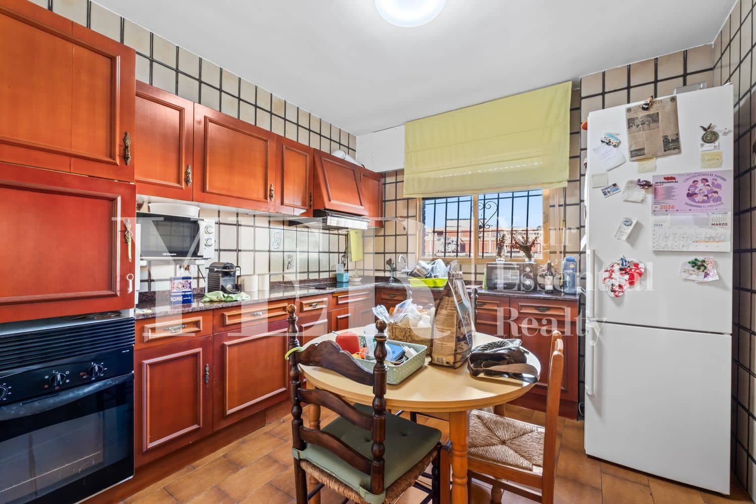 8 makuuhuone Hotelli myytävänä paikassa Alicante kaupunki mukana 
autotalli - 1 800 000 € (Ref: 9694713)