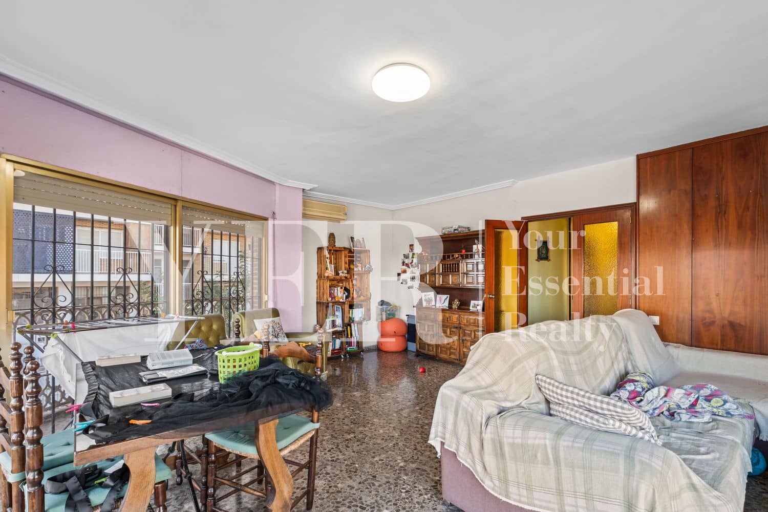 8 makuuhuone Hotelli myytävänä paikassa Alicante kaupunki mukana 
autotalli - 1 800 000 € (Ref: 9694713)