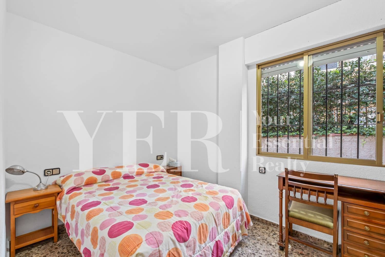 8 makuuhuone Hotelli myytävänä paikassa Alicante kaupunki mukana 
autotalli - 1 800 000 € (Ref: 9694713)