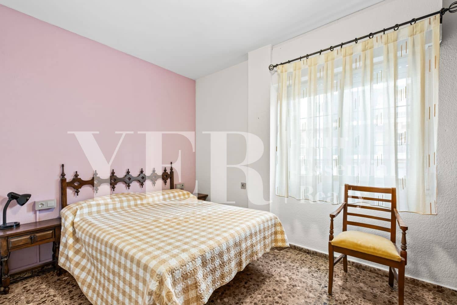 8 makuuhuone Hotelli myytävänä paikassa Alicante kaupunki mukana 
autotalli - 1 800 000 € (Ref: 9694713)