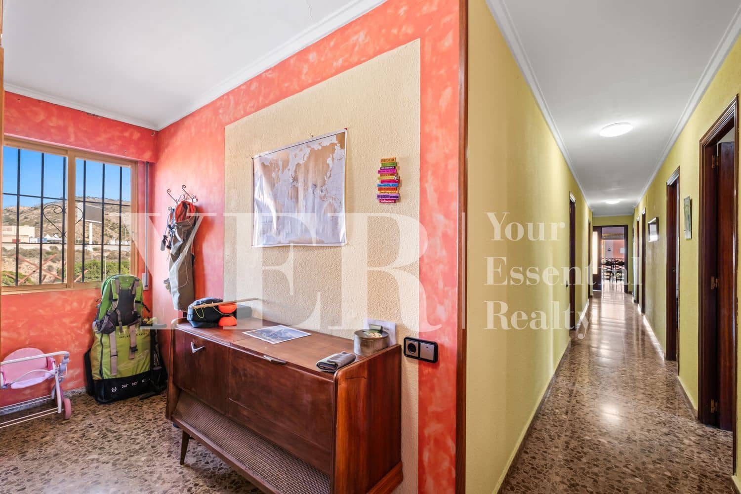 8 makuuhuone Hotelli myytävänä paikassa Alicante kaupunki mukana 
autotalli - 1 800 000 € (Ref: 9694713)