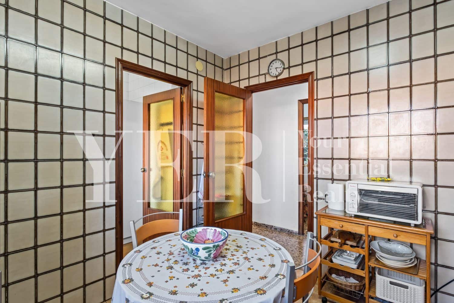 8 makuuhuone Hotelli myytävänä paikassa Alicante kaupunki mukana 
autotalli - 1 800 000 € (Ref: 9694713)