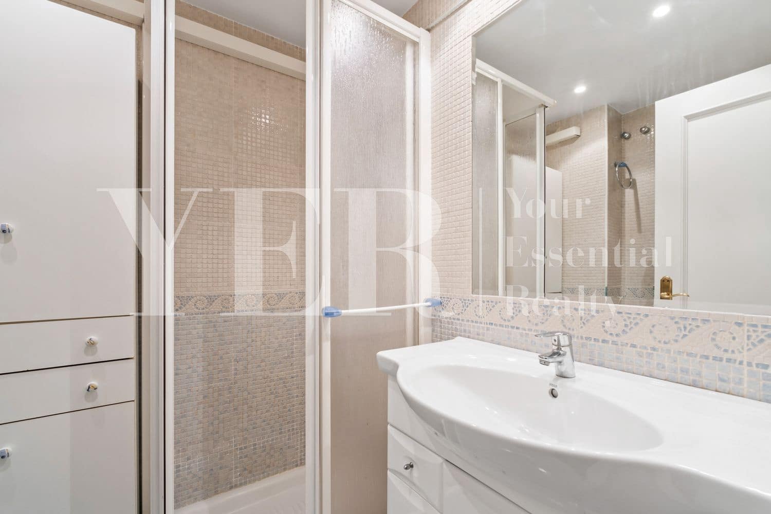 3 bedroom Apartment for sale in Alicante / Alacant city with garage - € 430,000 (Ref: 9721091)