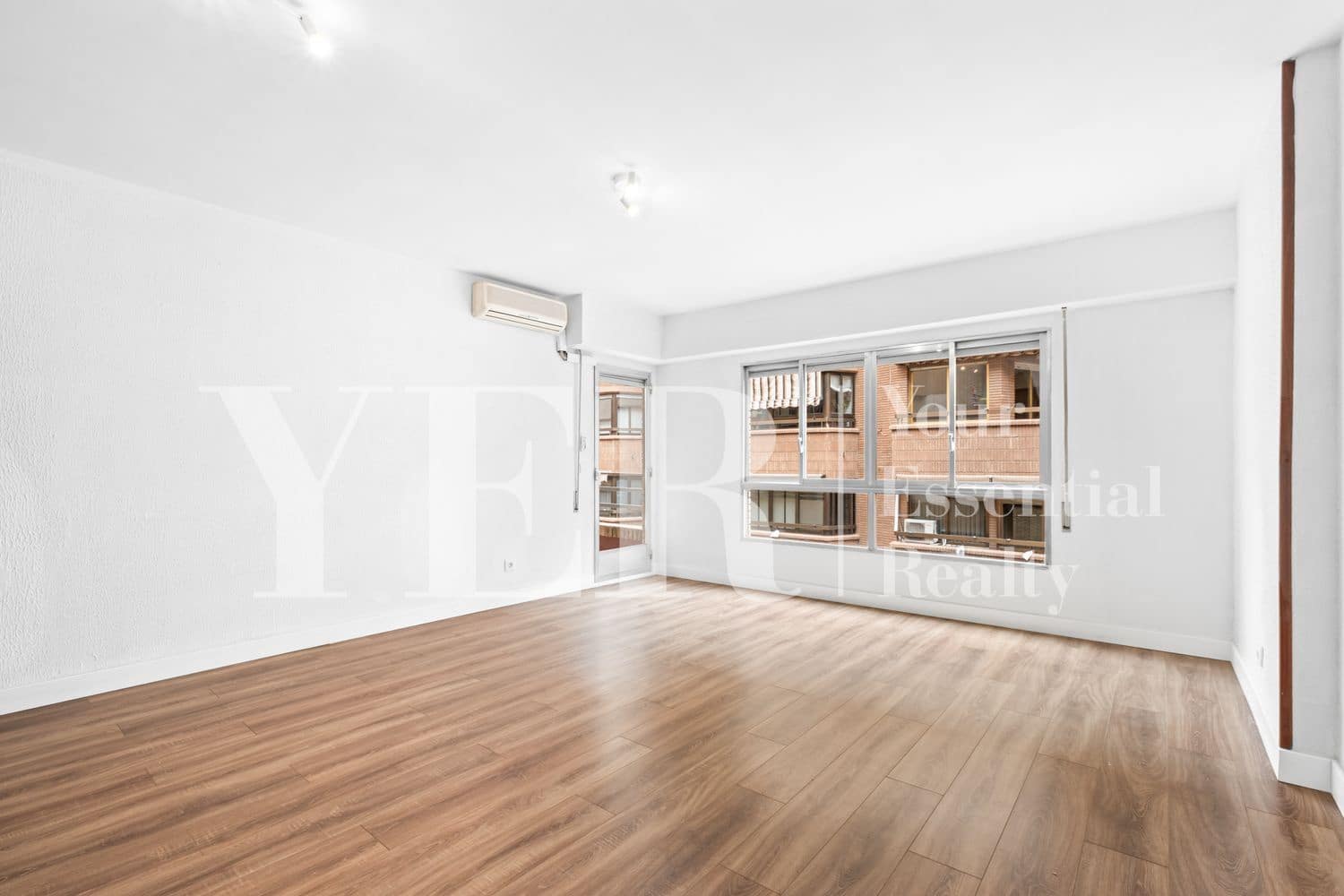 3 Zimmer Apartment zu vermieten in Alicante / Alacant Stadt mit Garage - 1.500 € (Ref: 9833254)