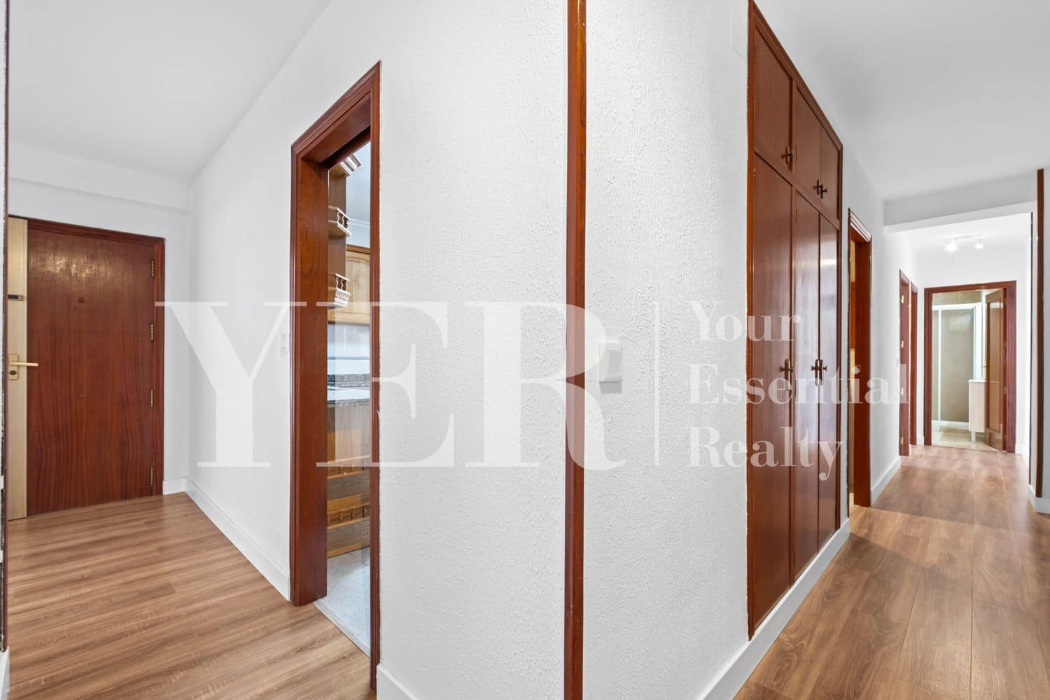 3 Zimmer Apartment zu vermieten in Alicante / Alacant Stadt mit Garage - 1.500 € (Ref: 9833254)