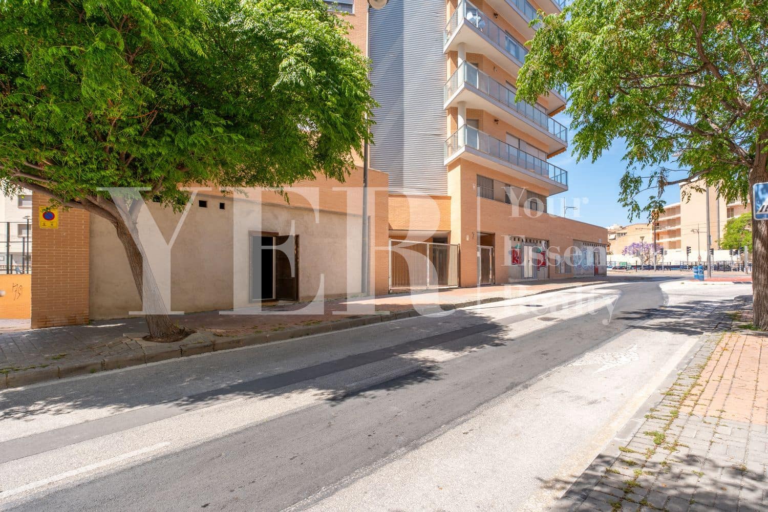 Erhverv til leje i El Campello - € 1.350 (Ref: 9848992)