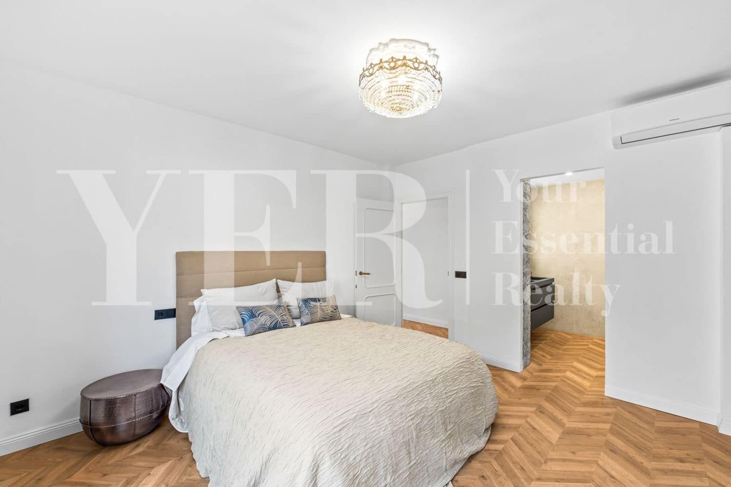 4 makuuhuone Huoneisto myytävänä paikassa Alicante kaupunki mukana 
autotalli - 695 000 € (Ref: 9915192)
